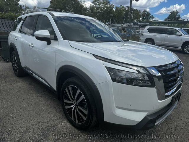 2025 Nissan Pathfinder Platinum AWD, HEADS-UP DISPLAY! CAPTAIN HTD SEATS! - 23071386 - 2