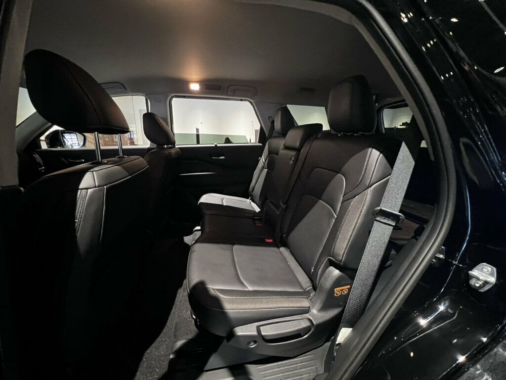 2025 Nissan Pathfinder ProPilotAssist/360Cam/Navigation/AdaptiveCruise/HtdSeats - 23069380 - 22