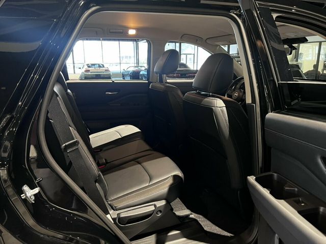 2025 Nissan Pathfinder ProPilotAssist/360Cam/Navigation/AdaptiveCruise/HtdSeats - 23069380 - 25