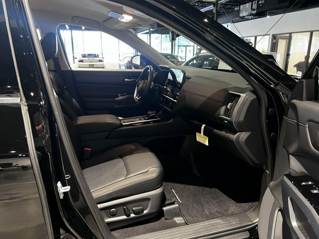 2025 Nissan Pathfinder ProPilotAssist/360Cam/Navigation/AdaptiveCruise/HtdSeats - 23069380 - 28
