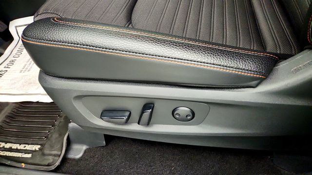 2025 Nissan Pathfinder Rock Creek 4WD - 23021560 - 10
