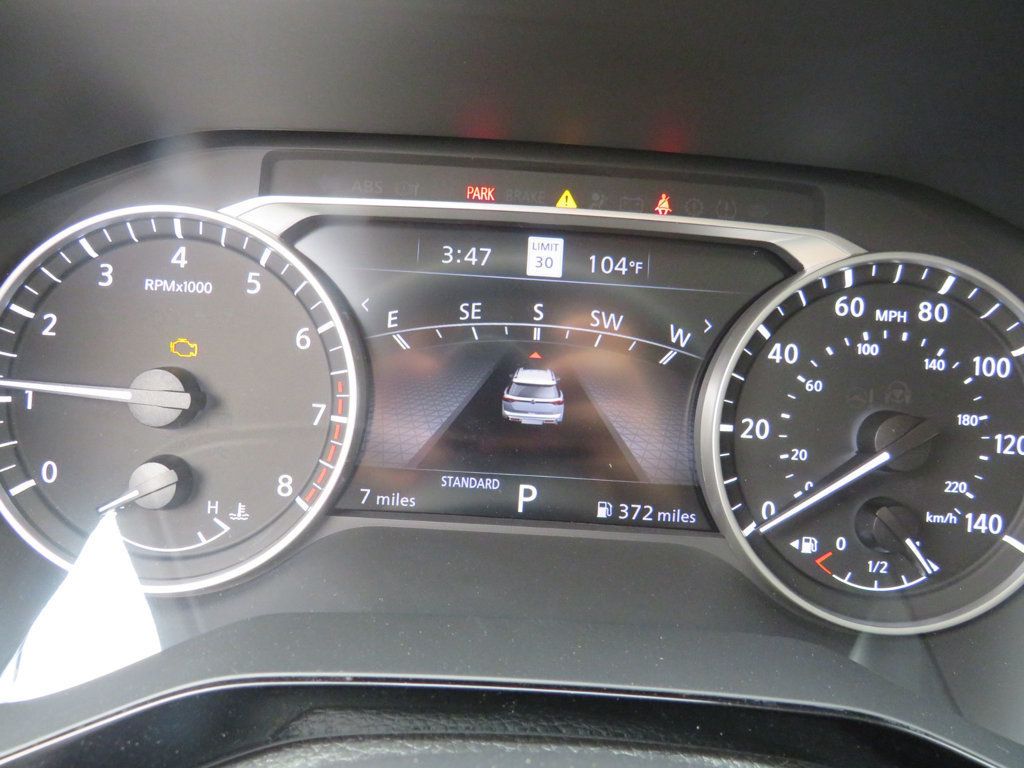 Nissan Pathfinder photo 10