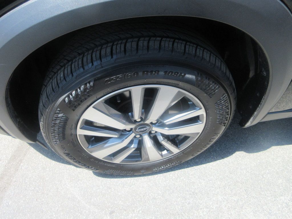 Nissan Pathfinder photo 14