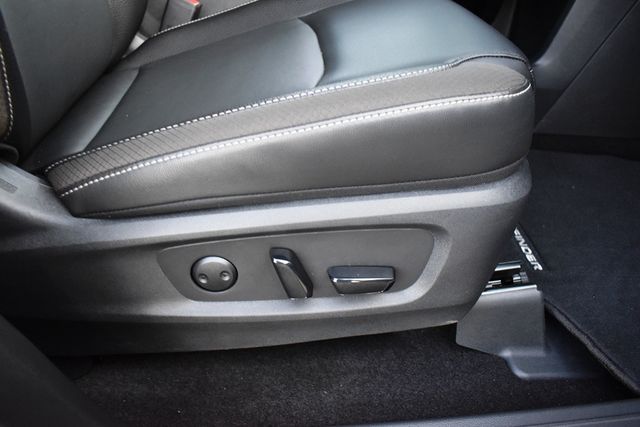 2025 Nissan Pathfinder SL 2WD - 23073364 - 18