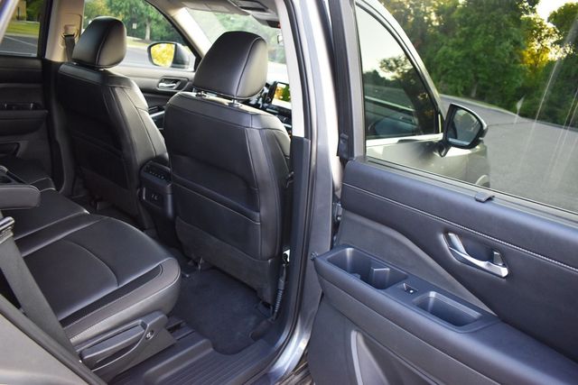 2025 Nissan Pathfinder SL 2WD - 23073364 - 30
