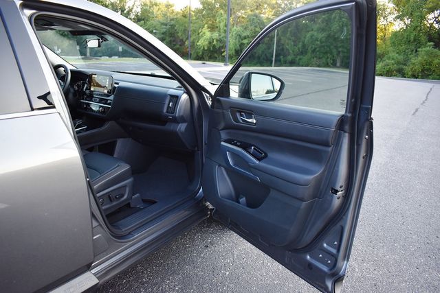 2025 Nissan Pathfinder SL 2WD - 23073364 - 38