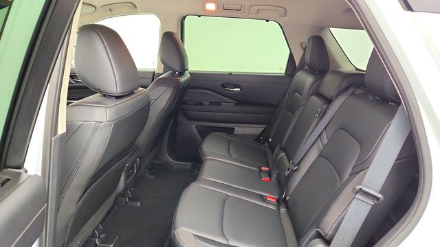 2025 Nissan Pathfinder SL 4WD - 23082808 - 19