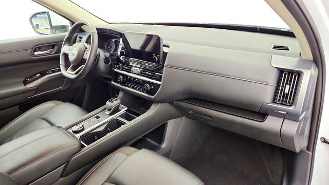 2025 Nissan Pathfinder SL 4WD - 23082808 - 22