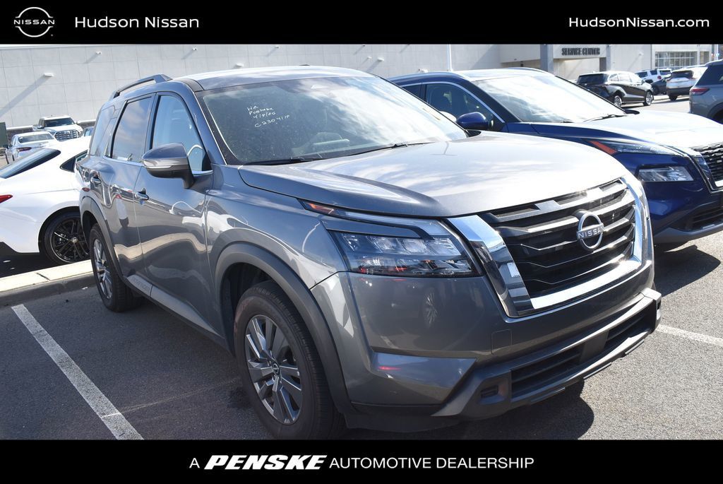2025 Nissan Pathfinder SV 2WD - 23010702 | Video 1