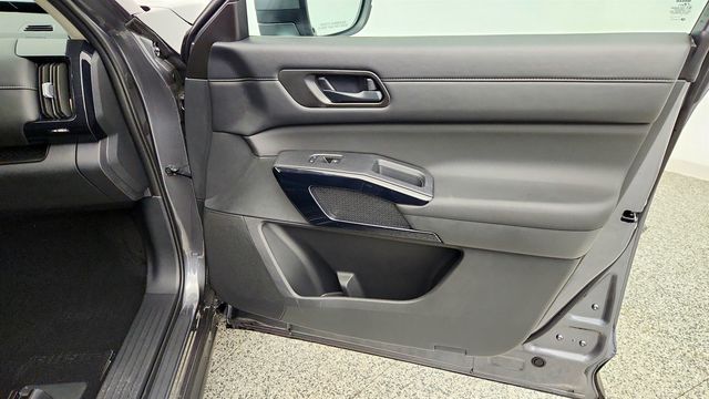 2025 Nissan Pathfinder SV 2WD - 23067014 - 22