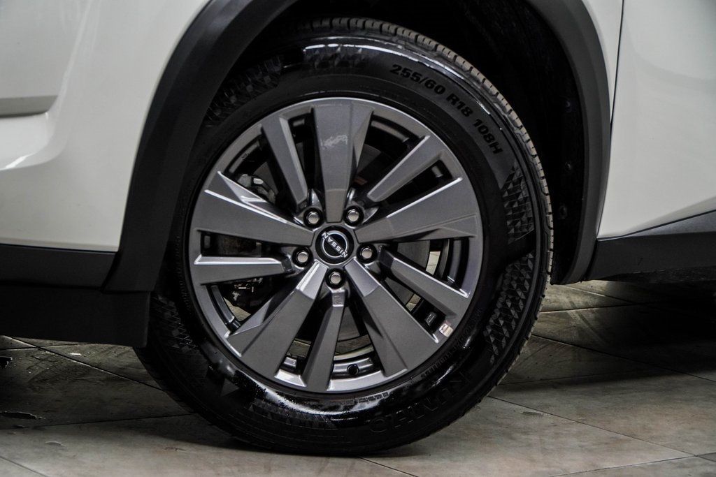 2025 Nissan Pathfinder SV photo 3