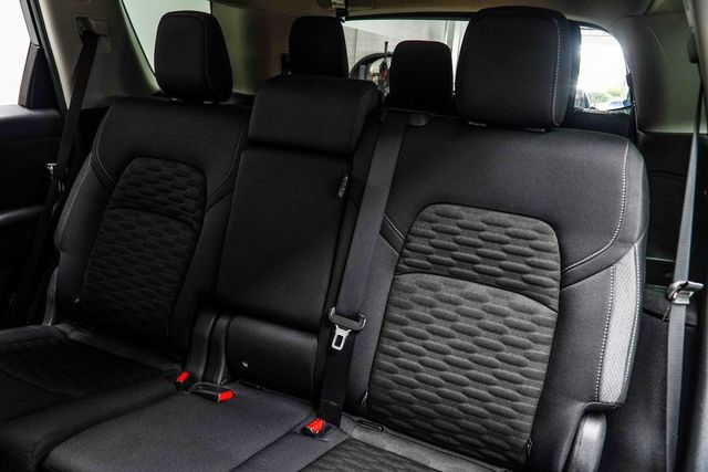 2025 Nissan Pathfinder SV 4WD - 22941594 - 36