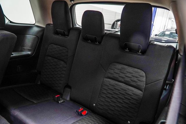 2025 Nissan Pathfinder SV 4WD - 22941594 - 38