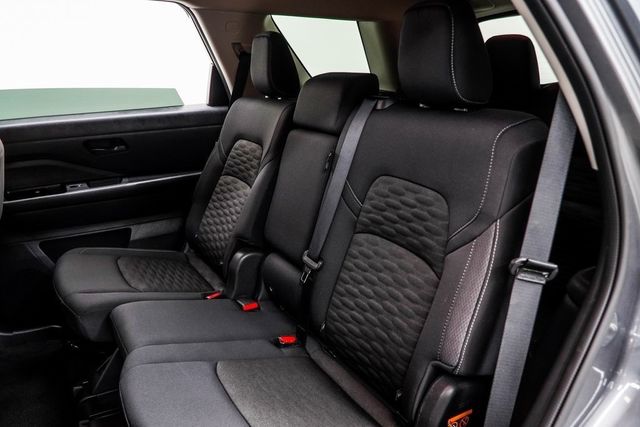 2025 Nissan Pathfinder SV 4WD - 22961135 - 37