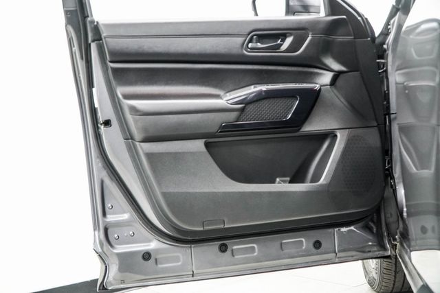 2025 Nissan Pathfinder SV 4WD - 22961135 - 39