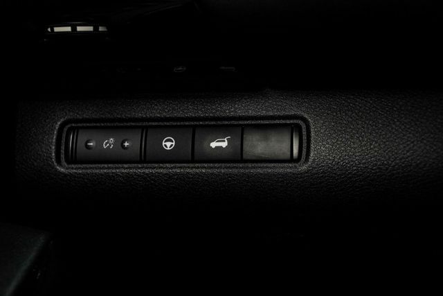 2025 Nissan Pathfinder SV 4WD - 22938661 - 28