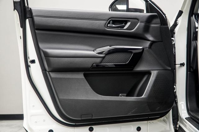 2025 Nissan Pathfinder SV 4WD - 22938661 - 31