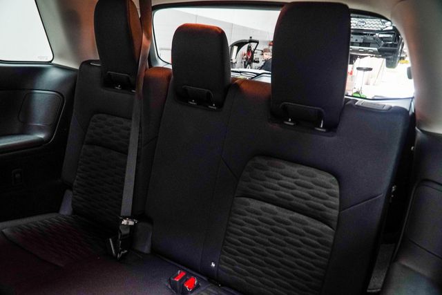 2025 Nissan Pathfinder SV 4WD - 22938661 - 38