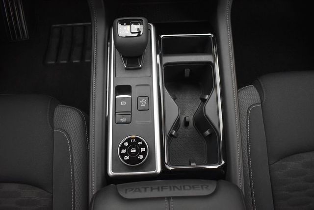 2025 Nissan Pathfinder SV 4WD - 22916647 - 25