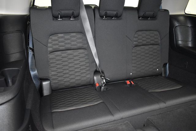 2025 Nissan Pathfinder SV 4WD - 22916647 - 31