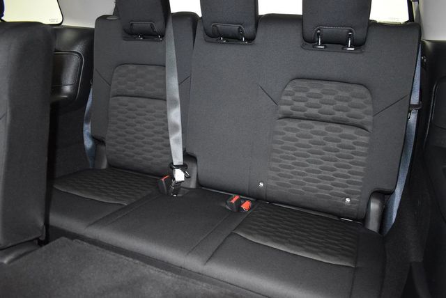 2025 Nissan Pathfinder SV 4WD - 22916647 - 32