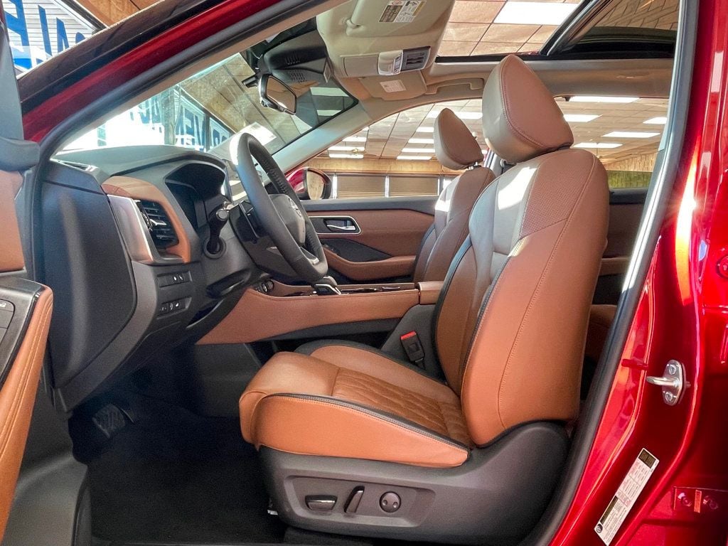 2025 Nissan Rogue AWD Platinum - 22970685 - 11