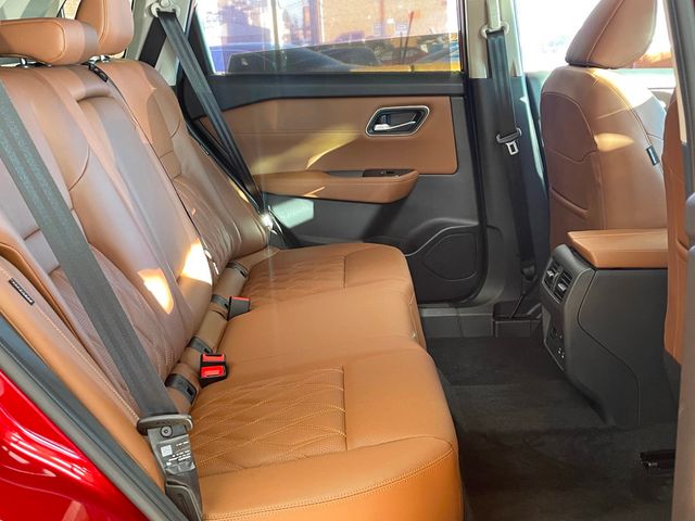 2025 Nissan Rogue AWD Platinum - 22970685 - 19