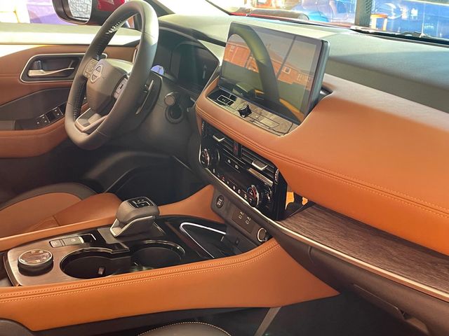 2025 Nissan Rogue AWD Platinum - 22970685 - 21