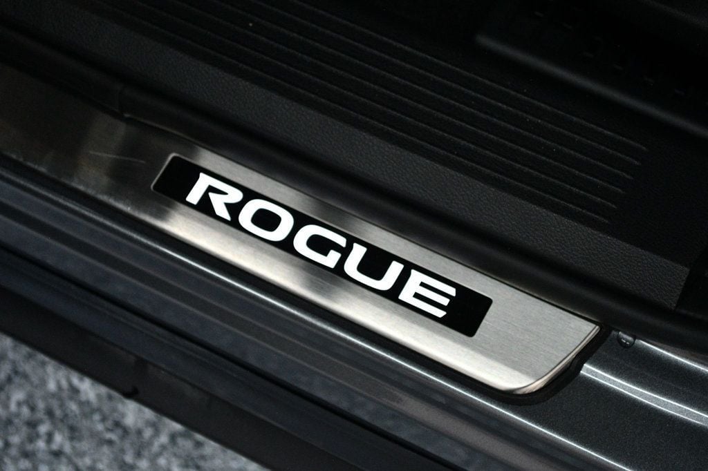 2025 Nissan Rogue AWD Platinum - 23042531 - 17