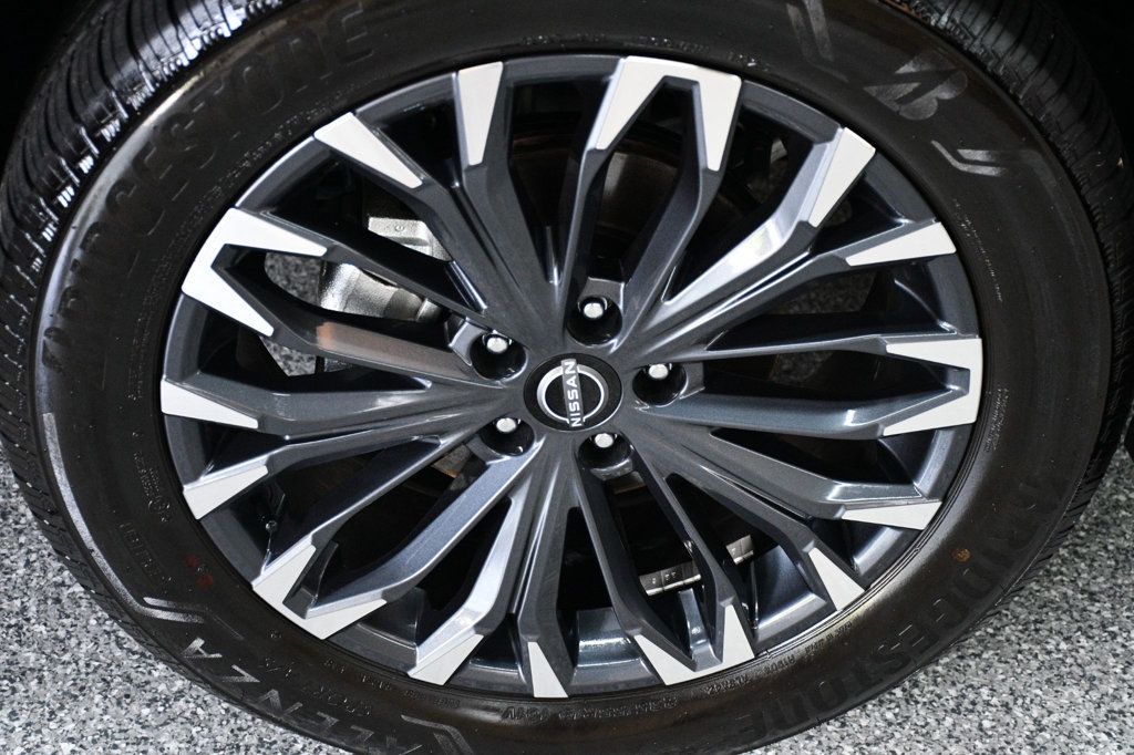 2025 Nissan Rogue AWD Platinum - 23042531 - 18