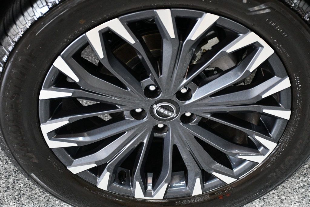 2025 Nissan Rogue AWD Platinum - 23042531 - 19