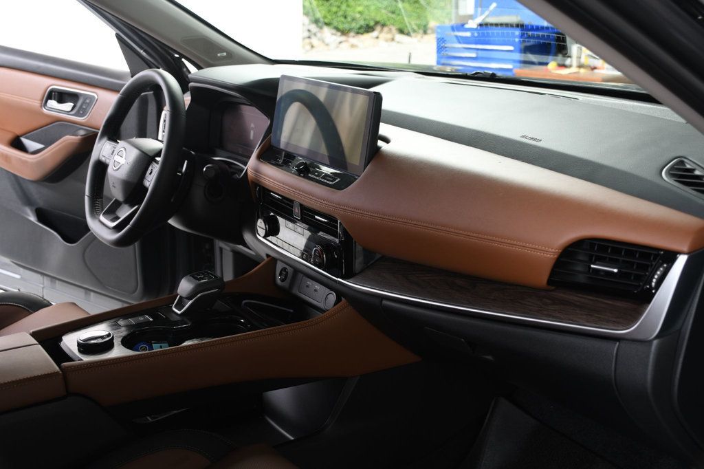 2025 Nissan Rogue AWD Platinum - 23042531 - 27