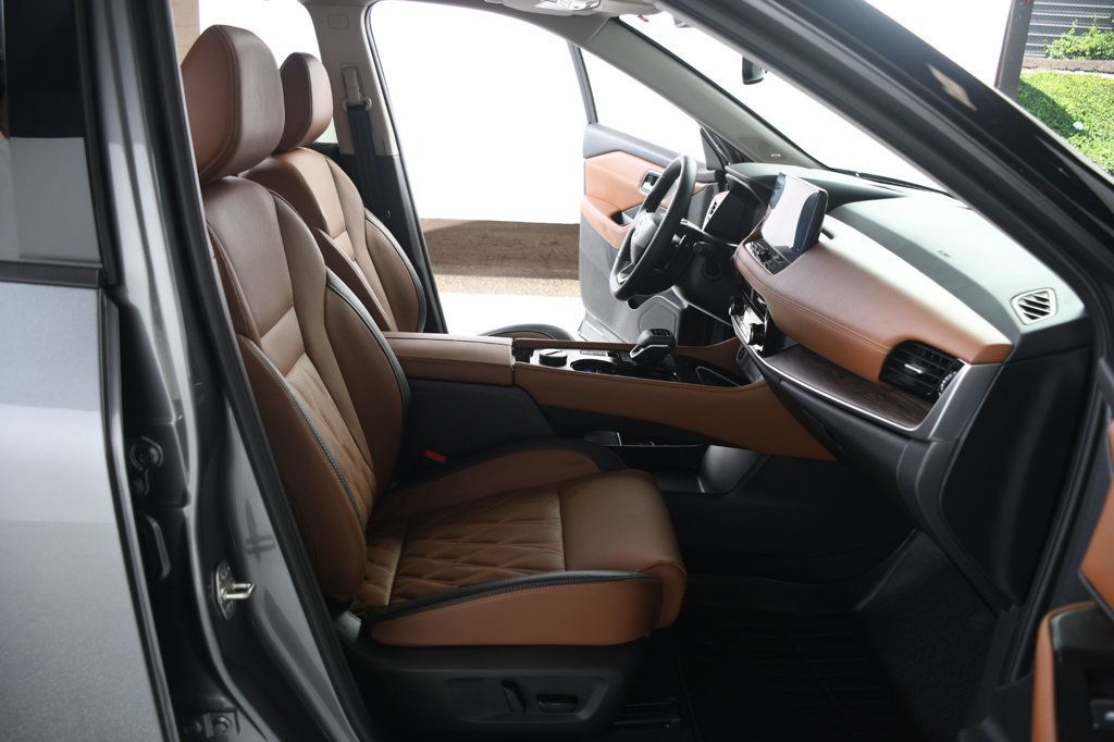 2025 Nissan Rogue AWD Platinum - 23042531 - 29