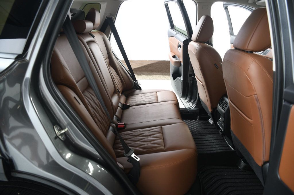 2025 Nissan Rogue AWD Platinum - 23042531 - 38