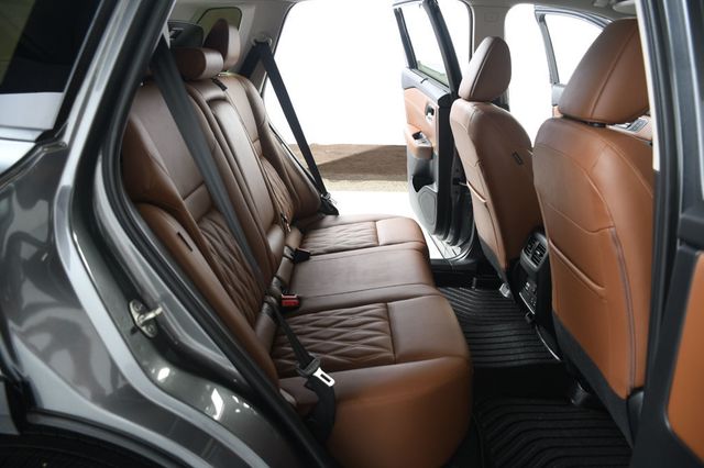 2025 Nissan Rogue AWD Platinum - 23042531 - 38