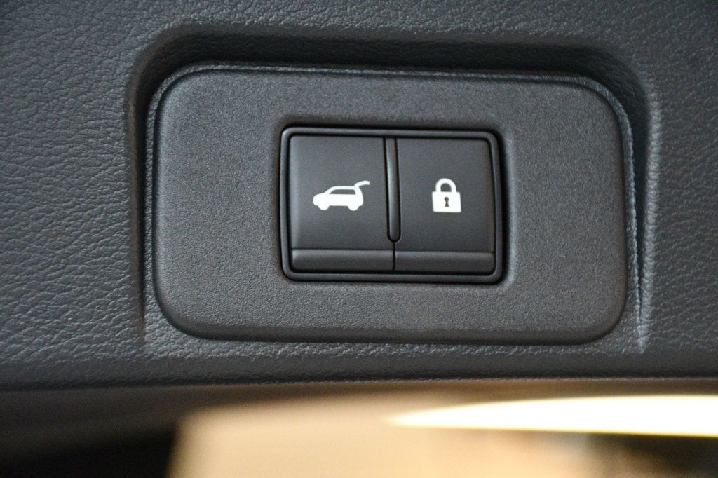 2025 Nissan Rogue AWD Platinum - 23042531 - 81