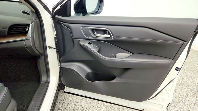 2025 Nissan Rogue AWD Platinum - 23062044 - 26