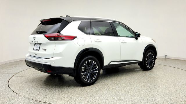 2025 Nissan Rogue AWD Platinum - 23062044 - 4