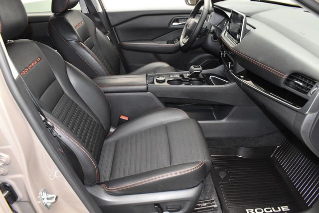 2025 Nissan Rogue AWD Rock Creek - 23013734 - 22