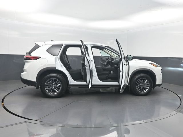 2025 Nissan Rogue AWD S - 23059752 - 33