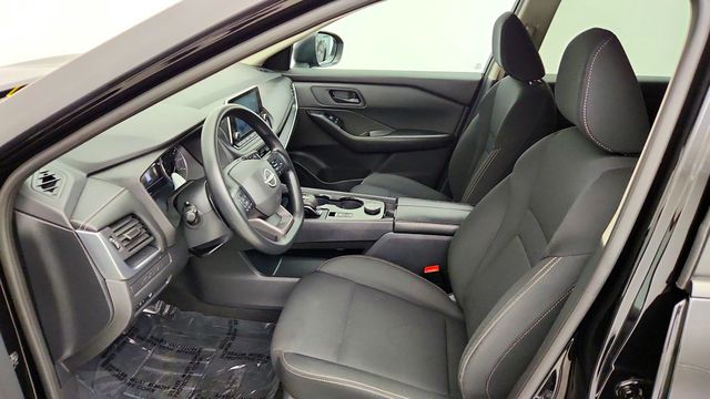 2025 Nissan Rogue AWD S - 23088525 - 17