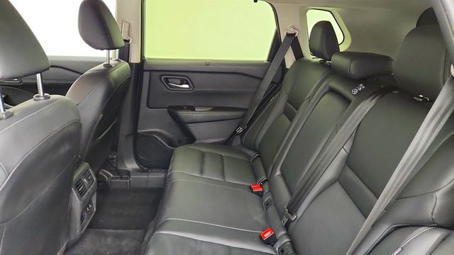 2025 Nissan Rogue AWD SL w/ Premium Pkg & Tech Package - 23034868 - 19