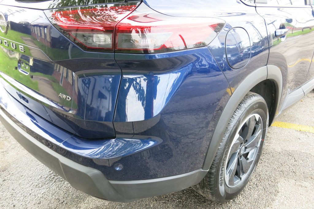 2025 Nissan Rogue AWD SV - 23021771 - 38