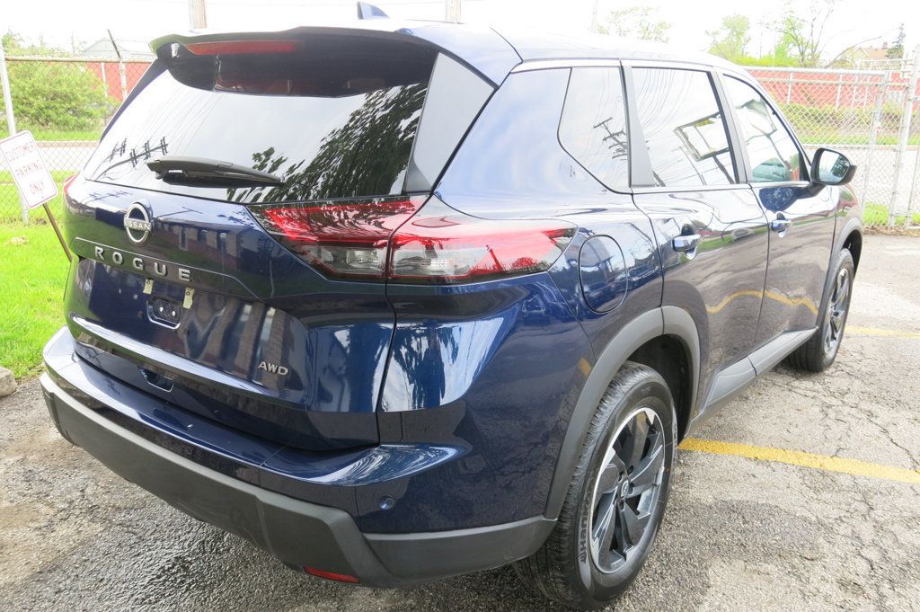 2025 Nissan Rogue AWD SV - 23021771 - 3