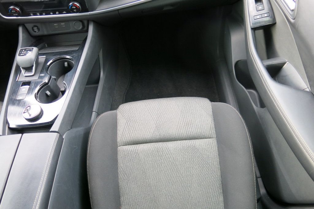2025 Nissan Rogue AWD SV - 23021771 - 56