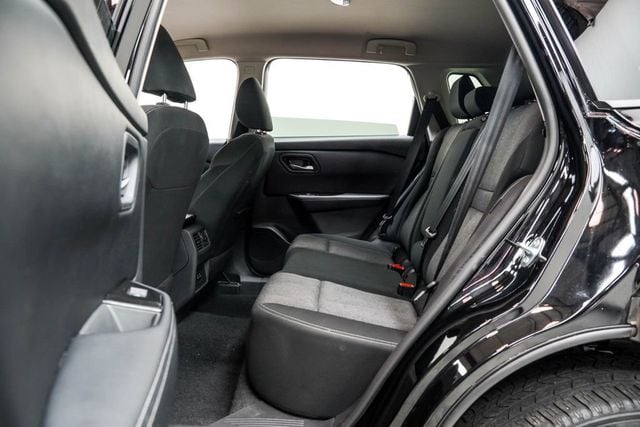 2025 Nissan Rogue AWD SV - 23072545 - 17