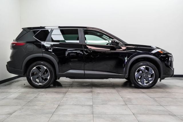 2025 Nissan Rogue AWD SV - 23072545 - 5