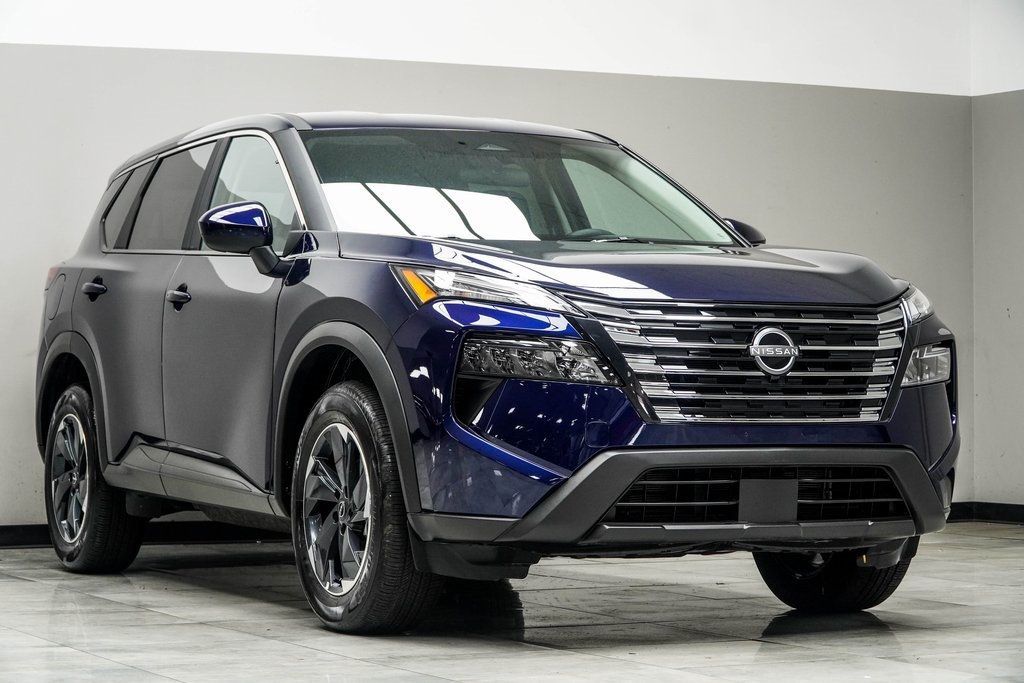 2025 Nissan Rogue SV photo 4