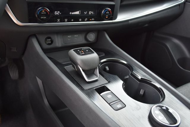 2025 Nissan Rogue AWD SV - 22901106 - 23