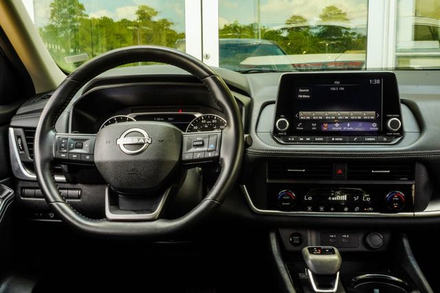 2025 Nissan Rogue AWD SV - 23073566 - 17